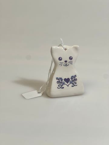 KitTEAcat teabag Sculpture