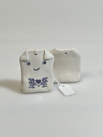 Smiley Heart Teabag Sculpture