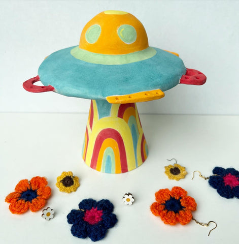 Retro UFO Jewellery Holder Sculpture